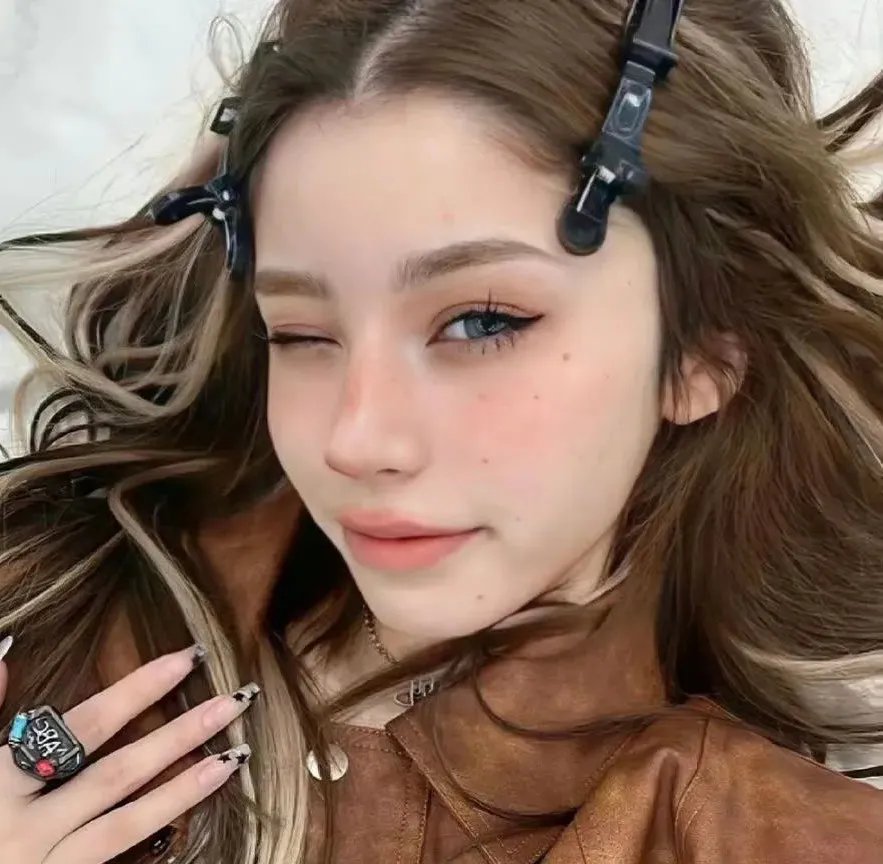 加布里埃拉，丁香和肉桂 在线观看